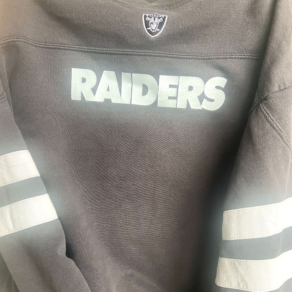 Vintage raiders crewneck!